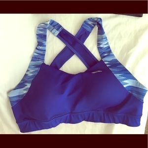 Brooks Lightly Padded Sports Bra